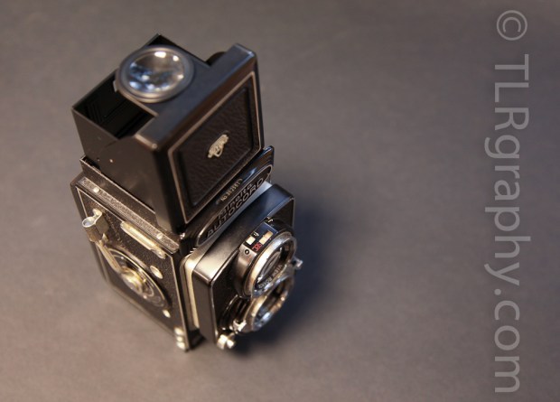 Top view - Minolta Autocord RG Version 1, 1961, Japan